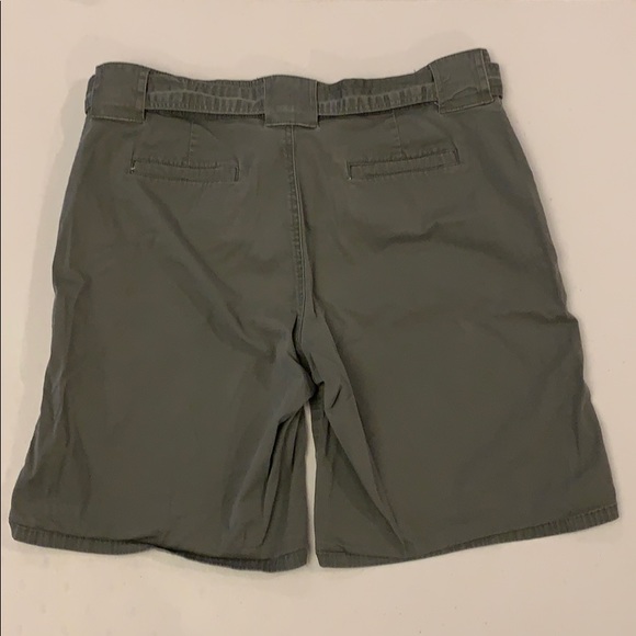 Olive Green Cargo Shorts w Adjustable Leg Lengths - Picture 2 of 4